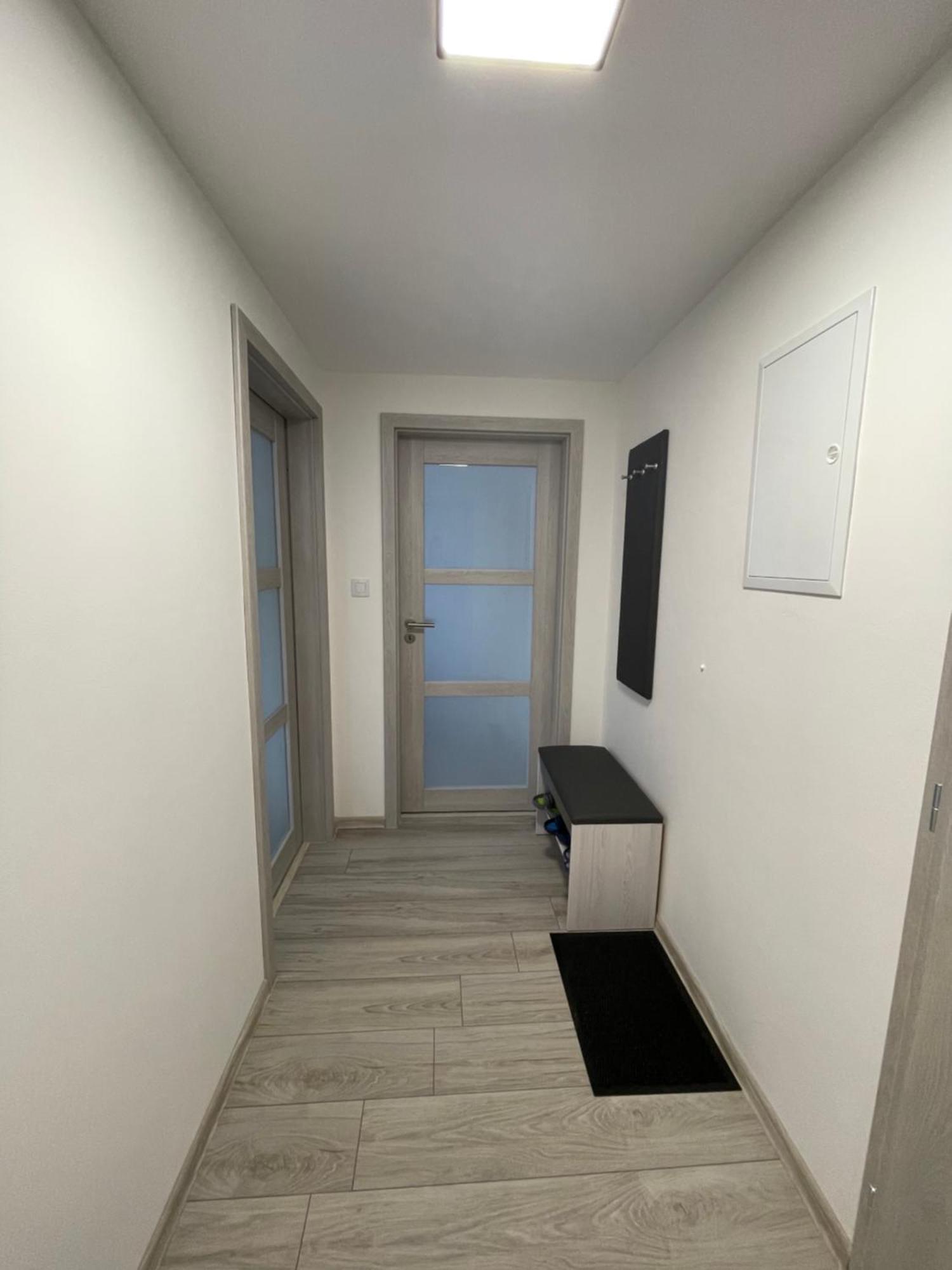 Apartmantt Cheb Bagian luar foto