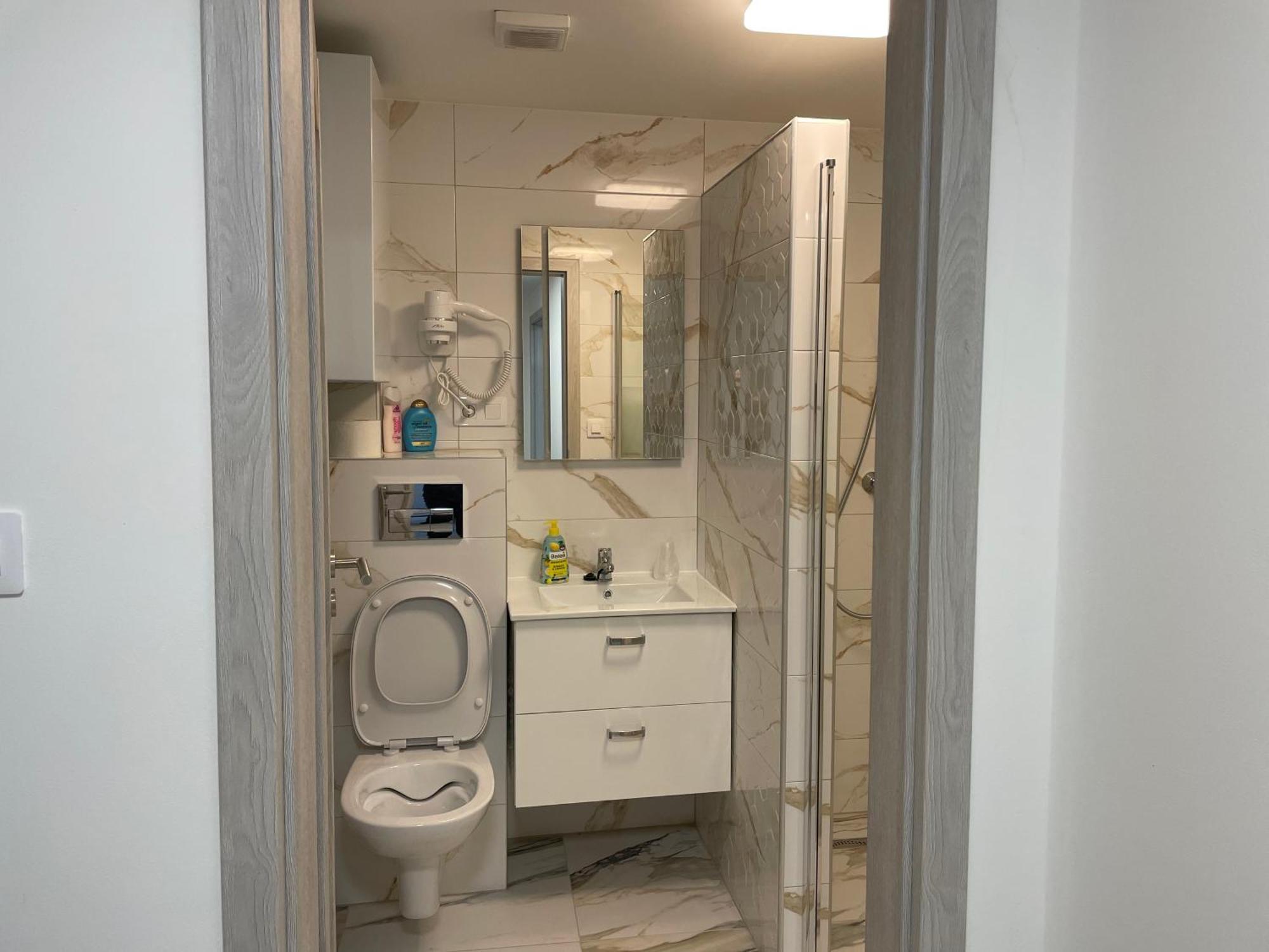 Apartmantt Cheb Bagian luar foto