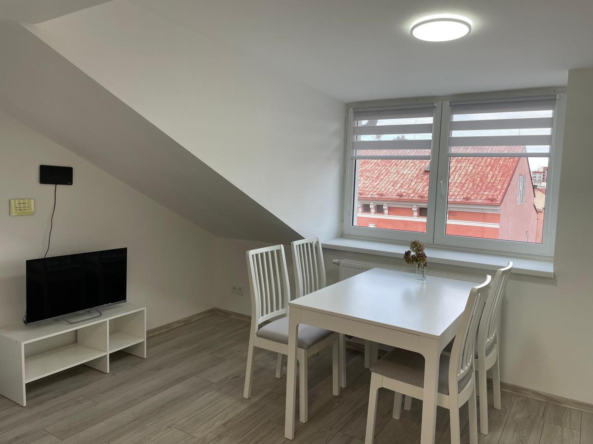 Apartmantt Cheb Bagian luar foto